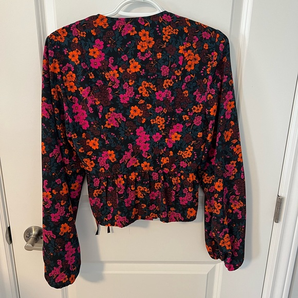 Topshop Floral Print Wrap Top - Picture 4 of 7